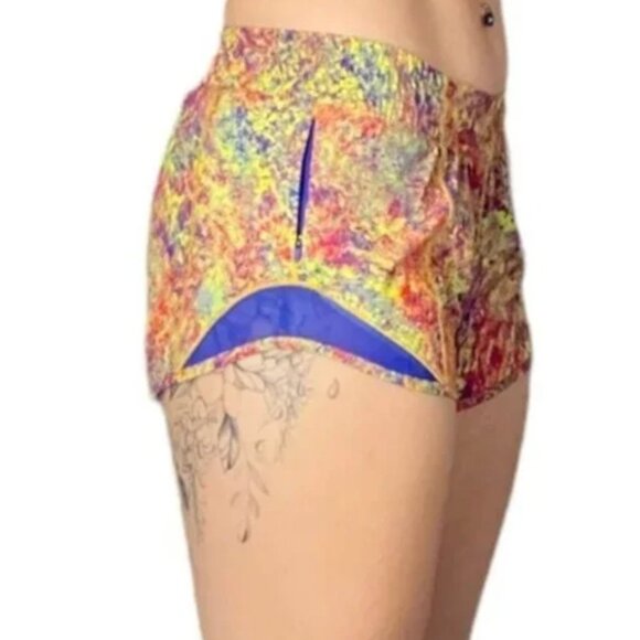 Lululemon Hotty Hot Short 4"  SeaWheeze 2019 Woodland Sprint/Pigment Blue Size 6 - Picture 1 of 10